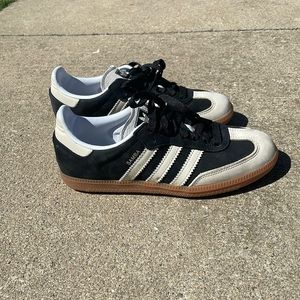 Adidas Samba OG Black White Womens size 6 Used